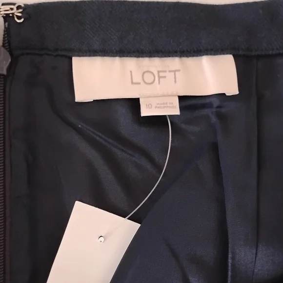 LOFT Cotton Blend Woven Navy Blue Cream/Tan Striped Pencil Skirt Classic Size 10 - Picture 12 of 16